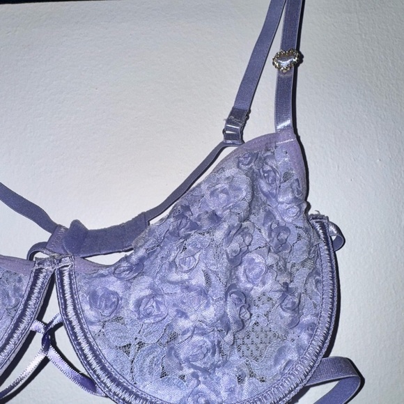 Lilac Lace Flower Bra - Picture 2 of 4